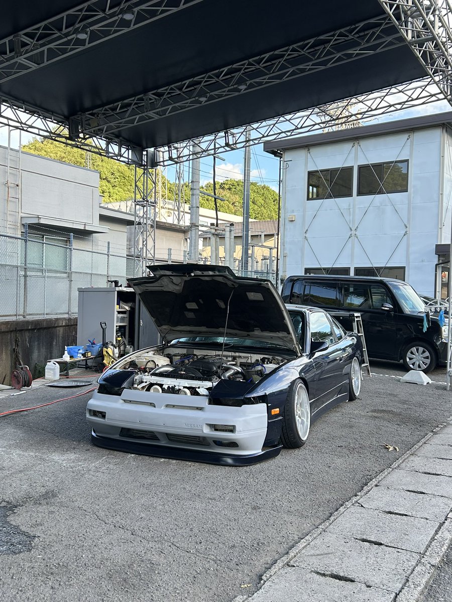 nappa478's tweet image. まだつけれんから車体の前に供えた