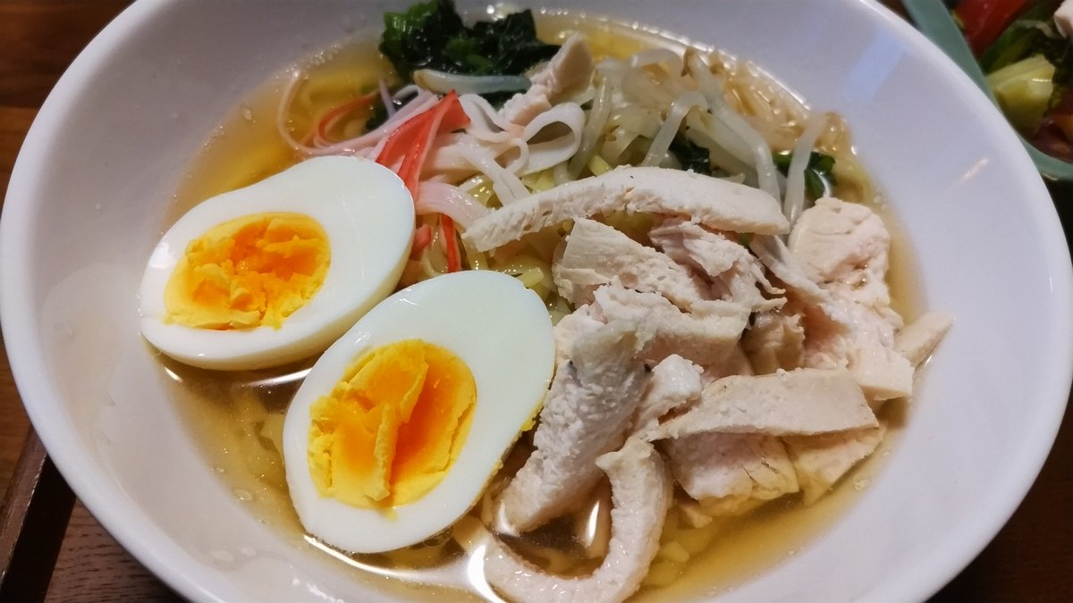 ikkyu019's tweet image. 冷たぁいレモンらーめんってのを食べた。さっぱりしてておいしい