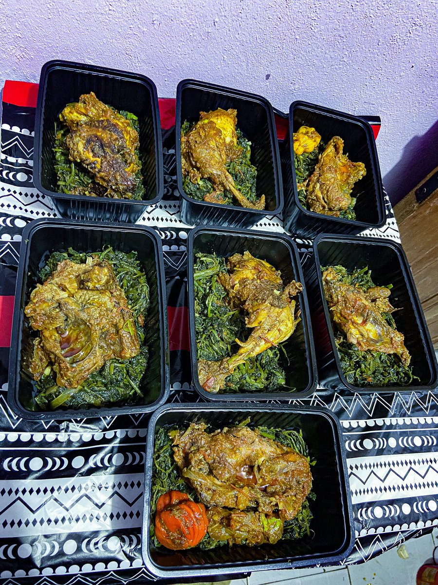 ambe_chanceline's tweet image. This week’s Menu at Sabi Foods 😋
Tuesday : Khati khati and fufu corn 1700/3200 XAF
Thursday : Fresh Cornchaff with red beans (dry fish, Canda and beef) 1500 XAF
Kindly preorder à day before.
Location: Yaounde, Mendong