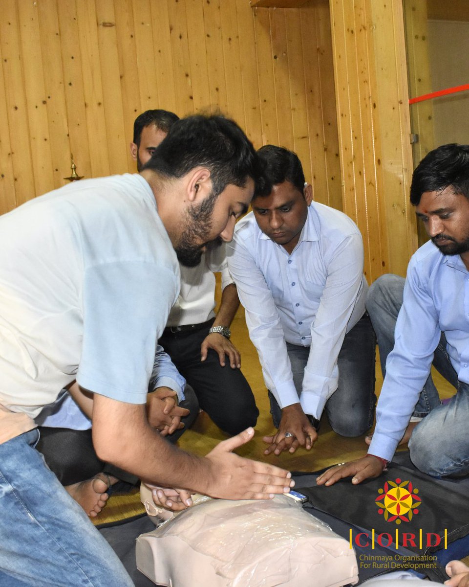 cord_india's tweet photo. Dr. Bharti Gupta &amp; her team from Rajendra Prasad Medical College, Tanda, conducted a life skills training session covering essentials such as CPR at the CORD Training Centre. The participants will further train members of other communities within their respective Panchayats.#CORD https://t.co/cMDfmkymla