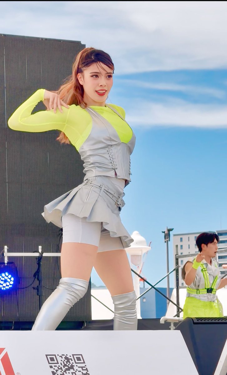 Stan333Snj's tweet image. 7/27 神戸みなとまつり
POP‼︎
かおりちゃん

お名前は知ってたけどしっかり見る機会がなかったから、こういう機会貴重…!
可愛くて心臓ギュッってなる💗