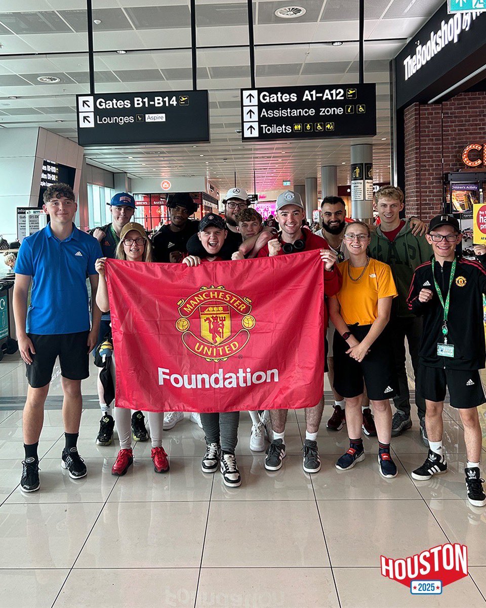 MU_Foundation's tweet image. ๐ Preparing for lift-off to Houston! ๐บ๐ธ
Our @GenuineWC journey starts here, as our young people prepare to represent @ManUtd stateside in a global inclusive football tournament โฝ๏ธ๐คฉ
Right by your side, team ๐ซก๐ด
#MUFonTour | #TheGenuineWorld | #GCH2025
