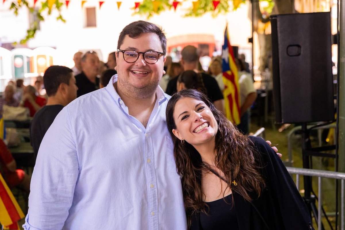 <a href="/jorditurull/">Jordi Turull i Negre</a> <a href="/judithtoronjo/">Judith Toronjo Nofuentes🎗️</a> <a href="/miriamnoguerasM/">Miriam Nogueras 🎗</a> <a href="/CastellaToni/">Antoni Castellà #Lleials1O</a> <a href="/mncsls/">Mònica Sales 🎗</a> <a href="/josep_rius/">Josep Rius</a> 👋👋👋