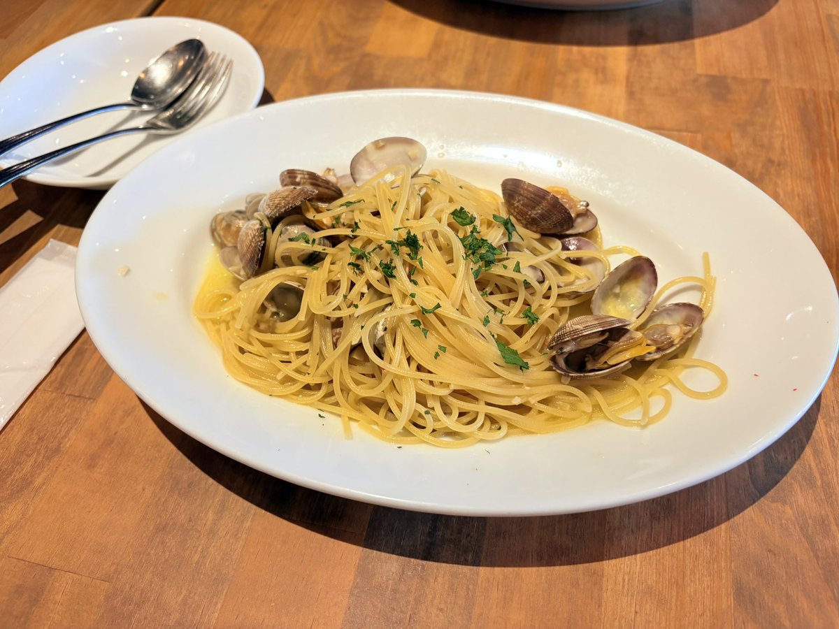 krh_2nd's tweet image. 今日はフォロワーさんが会ってくれた！ヤマイチお祝いしてご飯食べて、あとずっとラップって楽C〜してた👌
プレゼントのいちぬはお相手に喜んでもらえてニコニコと旅立っていきました…☺️