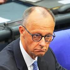 MedienfuzziShow's tweet image. Schafft der schlaffe Fritz die ganzen vier Jahre? Was glaubt Ihr?