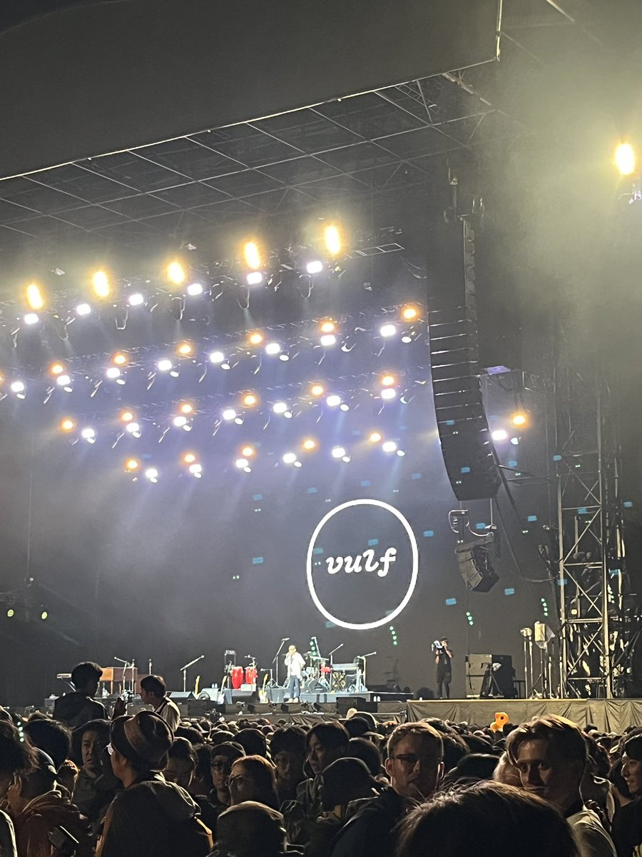 Jefnarashino's tweet image. フジロックのVulfpeck、私にとってまちがいなく人生のベストライブでした
初めてのフジロック、感想などはまた後日noteに書こうと思います