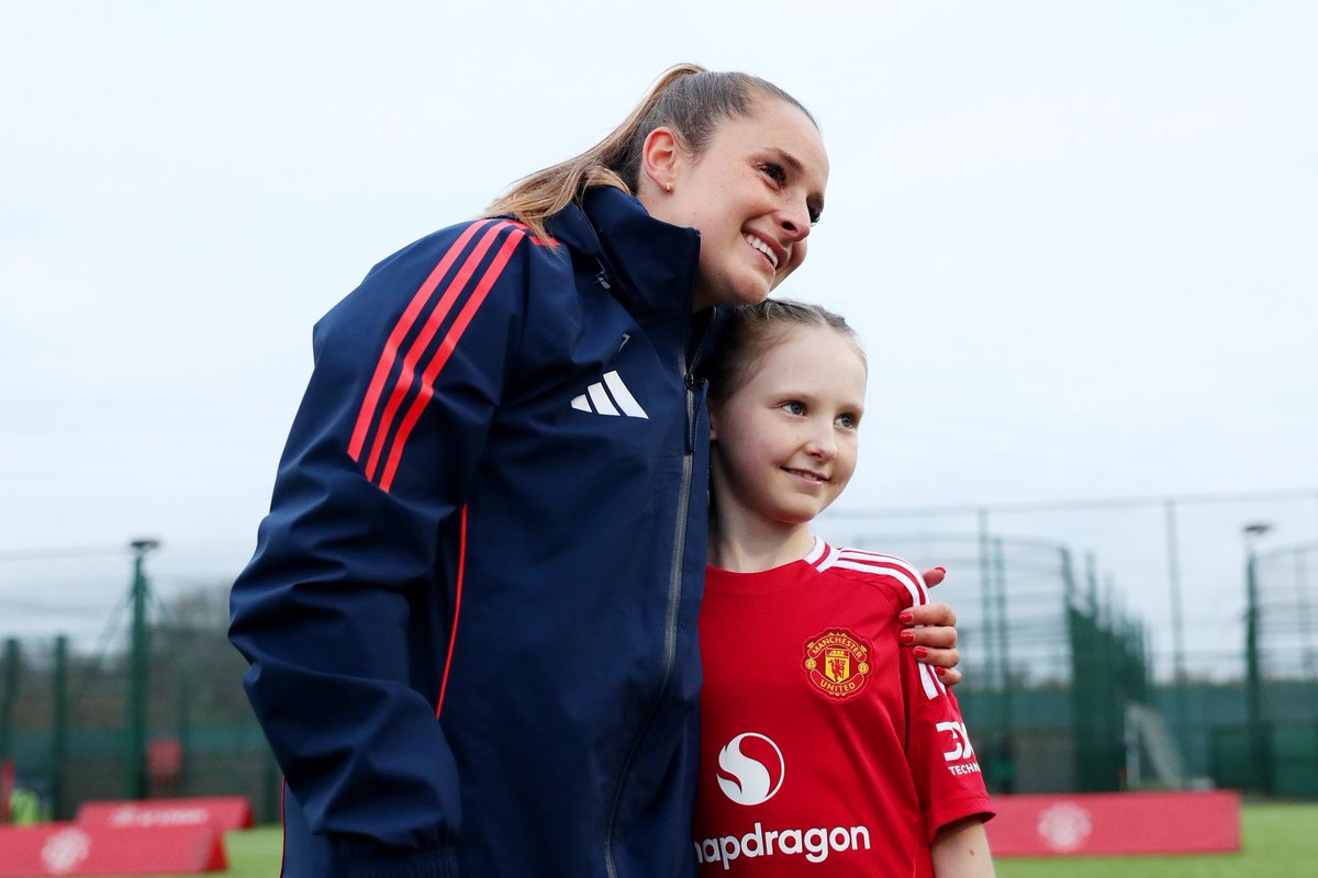 MU_Foundation's tweet image. The history makers go again! โญ๐ฆ
Ella, Maya, Grace and all of the @Lionesses, wishing you the very best ahead of the @WEuro2025 final! ๐
#Lionesses | #MUWomen