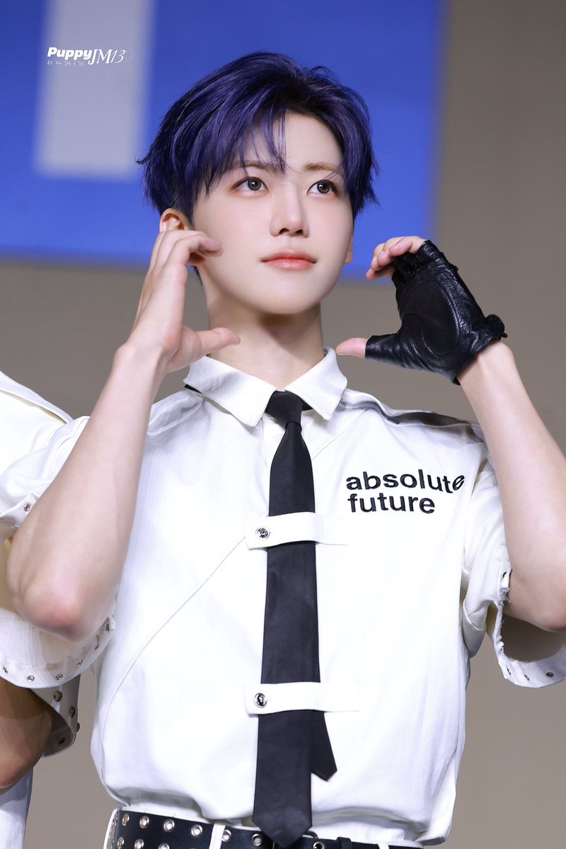 lovdvm's tweet image. 아니 민이 하루이틀 잘생긴 것도 아닌데 오늘 진짜 너무 놀랍도록 잘생기셨네 정말...