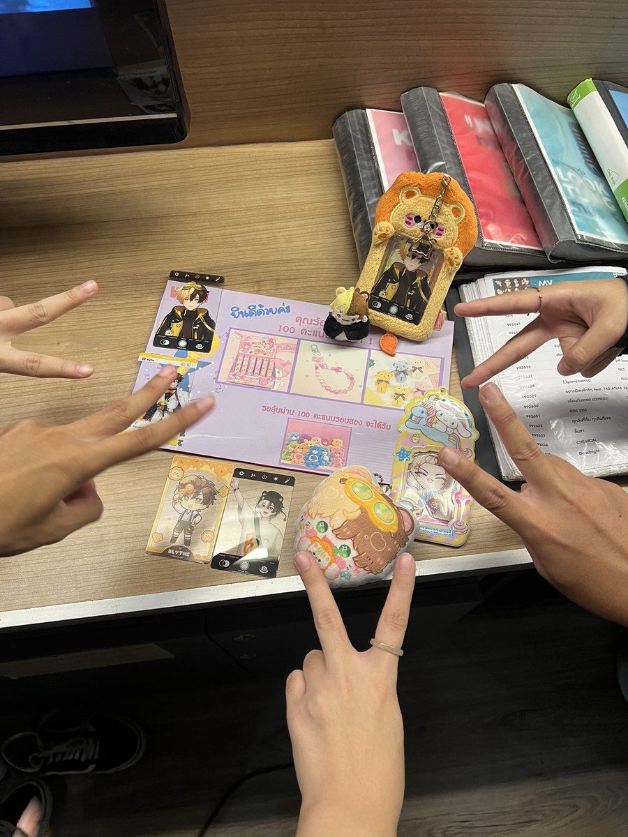 baiyorr's tweet image. bad shawty ดูเธอเต้นหน้ารถแห่ เธอเต้นโชว์คนแก่ 100 คะแนนเต็ม55555555555