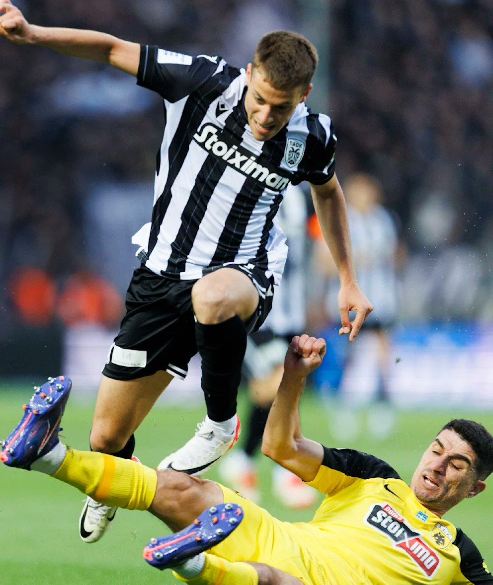 felixarnoldtt's tweet image. Die nächste Wende im #Konstantelias Poker! Nach einem weiteren Gespräch zwischen den Bossen & PAOK-Patron #Savvidis hat der #VfB die Gespräche beendet, sieht sich nach Alternativen um. Trotz Einigung über die Ablöse (20 Mio.) will #Stuttgart keine juristische Auseinandersetzung!