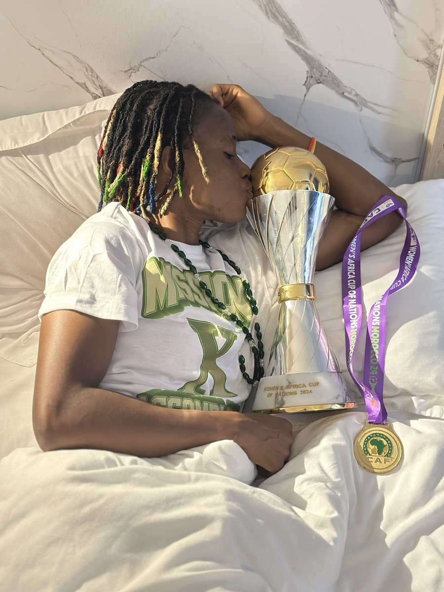 tosindemehin's tweet image. First WAFCON appearance. First title.
God’s grace, hard work, and a team that never gave up.
From dreaming about it to living it.
First WAFCON, and now a CHAMPION.
Grateful for every second. 🇳🇬
#14 #WAFCONWinner #SuperFalcons
CHAMPIONS 🏆 🇳🇬
