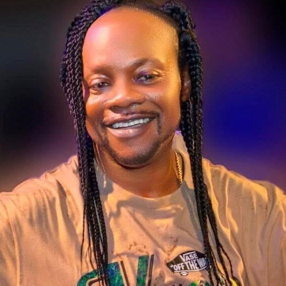 Atongo4gh's tweet image. There's this question in my mind. Daddy Lumba just passed on yesterday, and people have started proposing wonderful ideas. Some say name a street after him. Some say name National Theatre after him. Some say build a statue in his honour. Yes, we all agree he's a legend, and his…
