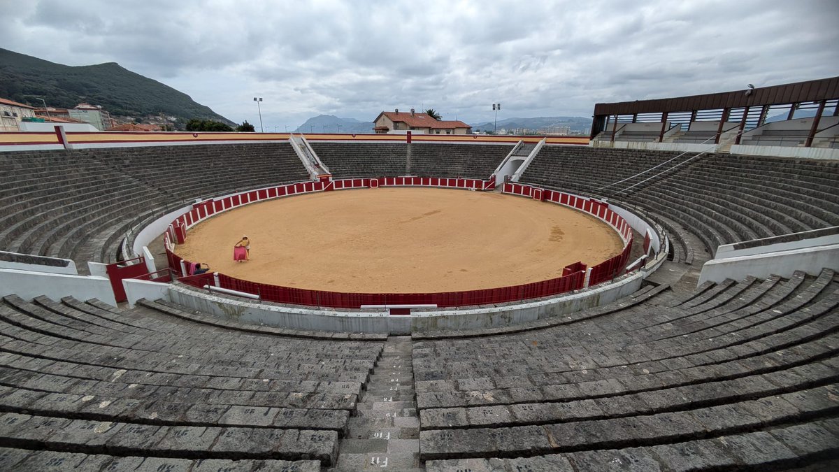 Alamares_largos's tweet image. La plaza más cercana al mar del mundo, 7 metros les separa.

¿Cual es?