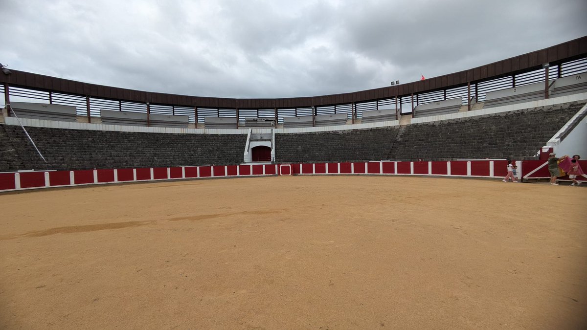 Alamares_largos's tweet image. La plaza más cercana al mar del mundo, 7 metros les separa.

¿Cual es?