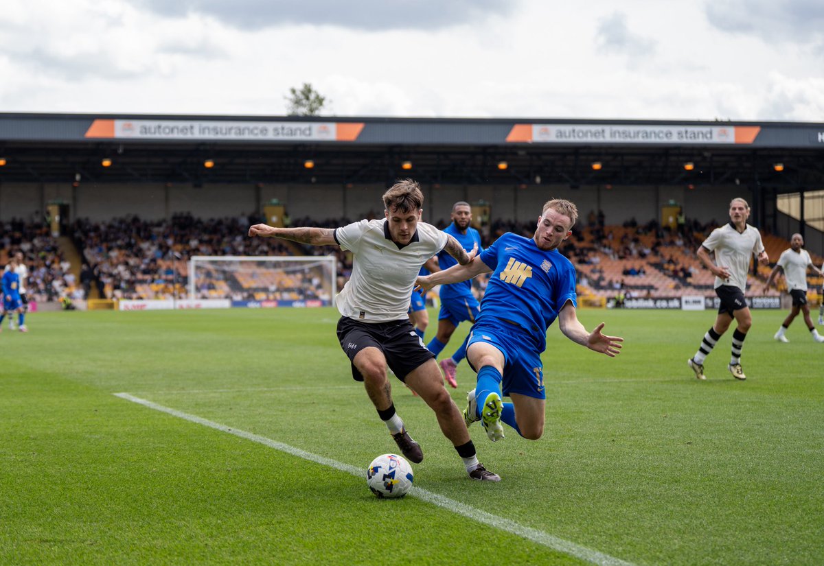 OfficialPVFC's tweet image. Our 2025/26 League One season starts in less than a week and tickets are available for our first two fixtures.
🔴 Rotherham United (A) bit.ly/4kVv5Bz
🔵 Cardiff City (H) Port-Vale.co.uk/tickets
#PVFC150 | #PVFC