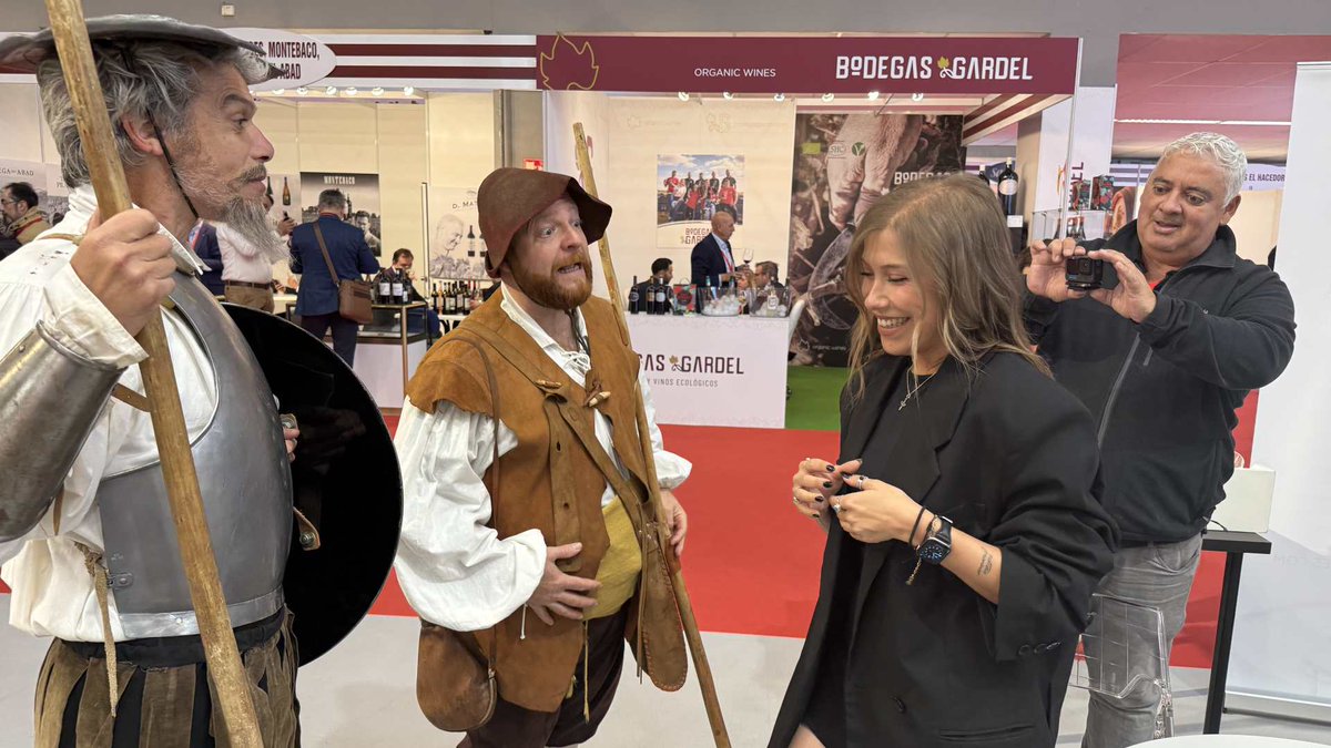 🍷Variotinto visita la Feria Nacional del vino, FENAVIN 2025. 

🍇En este programa especial contamos con la participación de los máximos responsables del sector de la Administración regional.

📌Variotinto en #CMM a partir de las 23:30 h.

➡️cmmedia.es/tv/variotinto