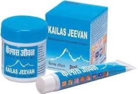 jayeshwani's tweet image. आजचा उध्दव साहेबांचा आणि राज साहेबांचा फोटो बघून भक्तुल्यांना याची 👇🏻 गरज भासू शकते. असो.