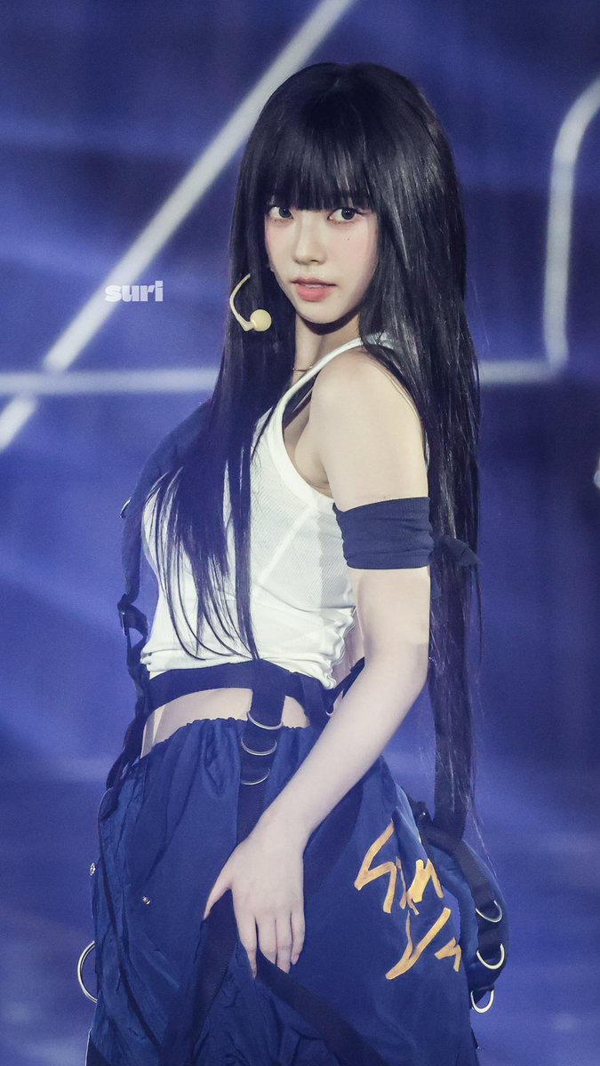 SuriK0909's tweet image. 🫦
#카리나 #에스파 #aespa #Karina #pnc2025