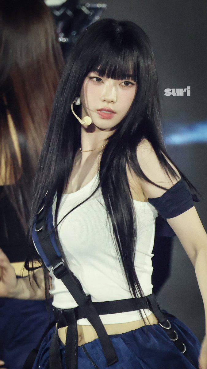 SuriK0909's tweet image. 🫦
#카리나 #에스파 #aespa #Karina #pnc2025