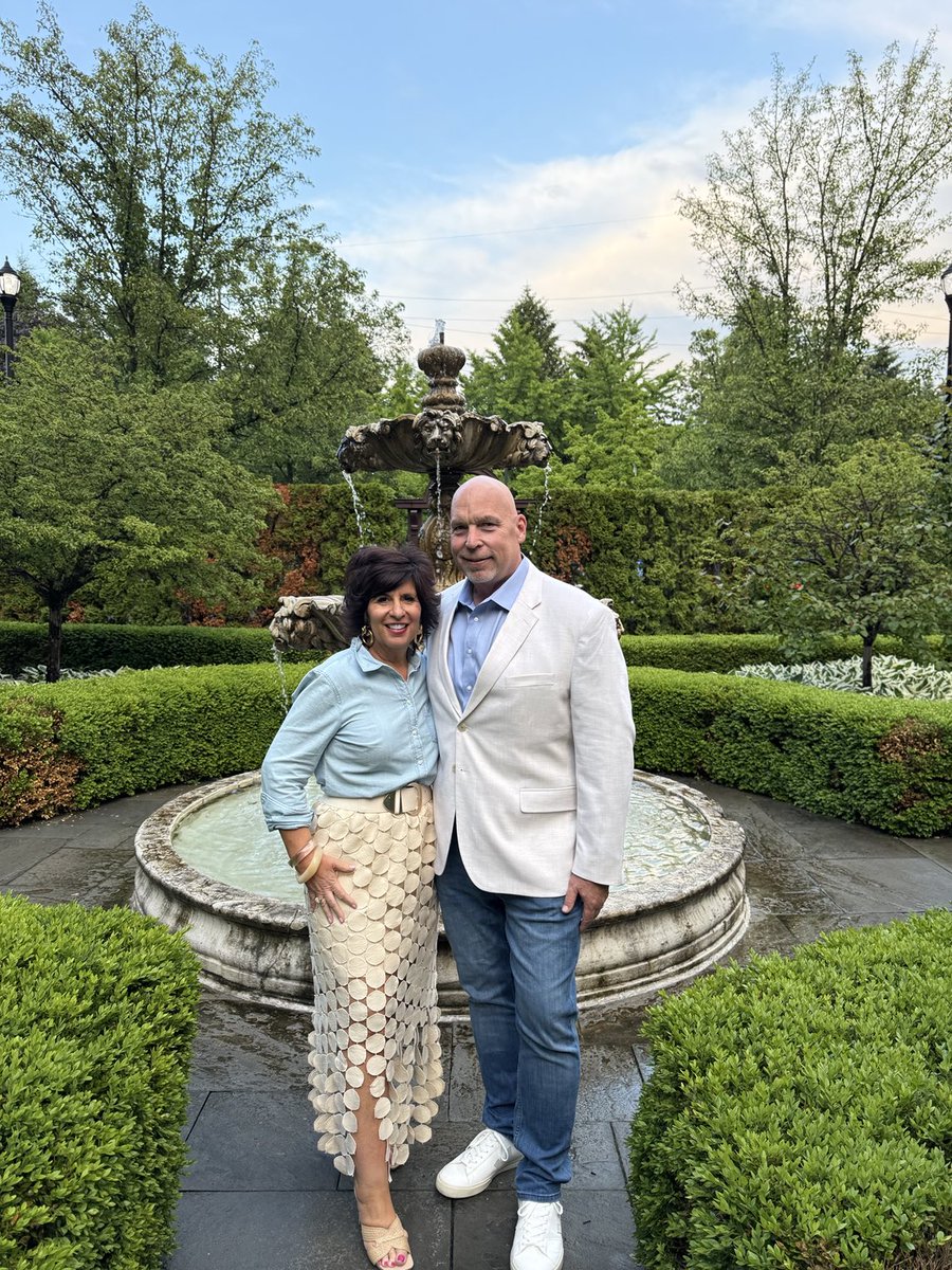 coachjpete's tweet image. Happy 34 Anniversary! The Best is yet to come!!