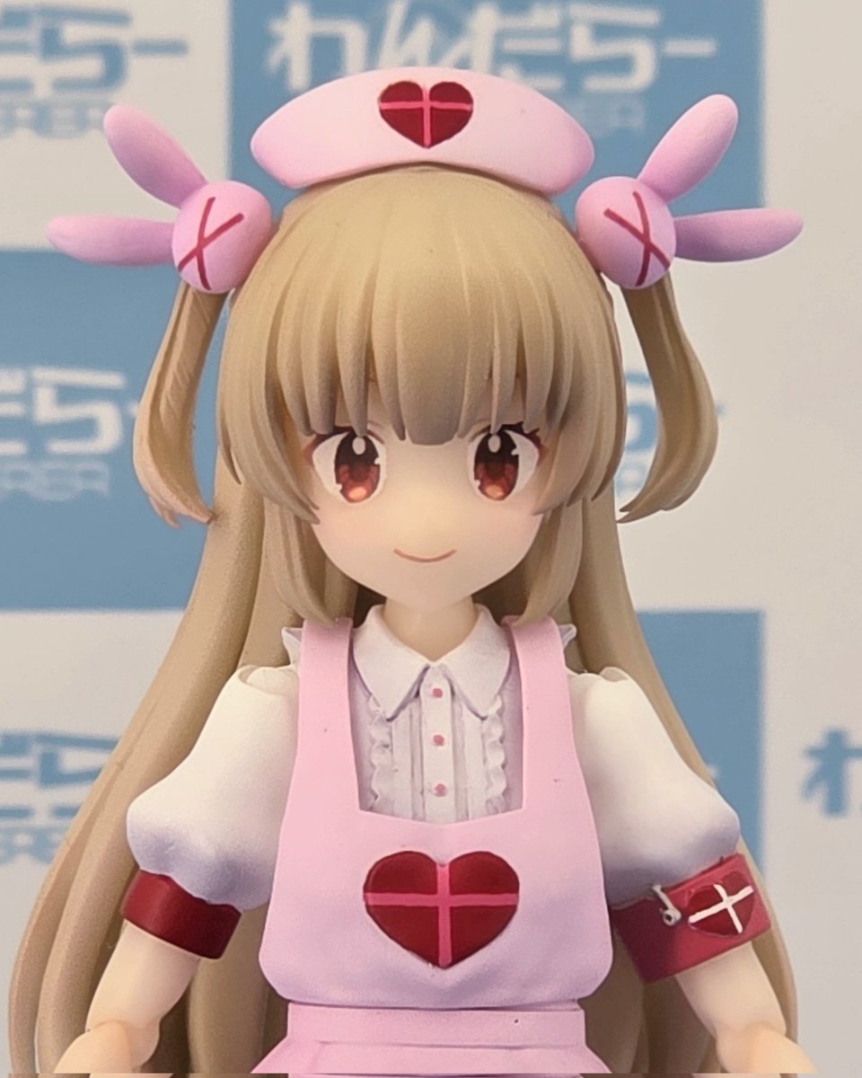わんだらーさんの名取撮ってたら後ろからお姉さん二人の会話が聞こえてきて
「あ名取さなだー」
「名取さんめちゃくちゃ良い人なんだよね、この前FA描いたらRTしてコメくれてさー」
「えーめっちゃいい人」
「でもSteamの名前うんちデリバリーなんだよね」
「え最悪」
て聞こえてきて一人で堪えてた