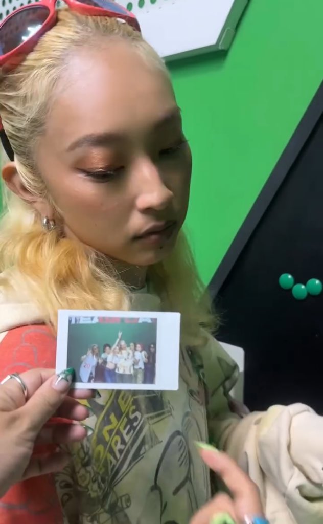kkyokii's tweet image. 내리깐 눈 너무 좋음