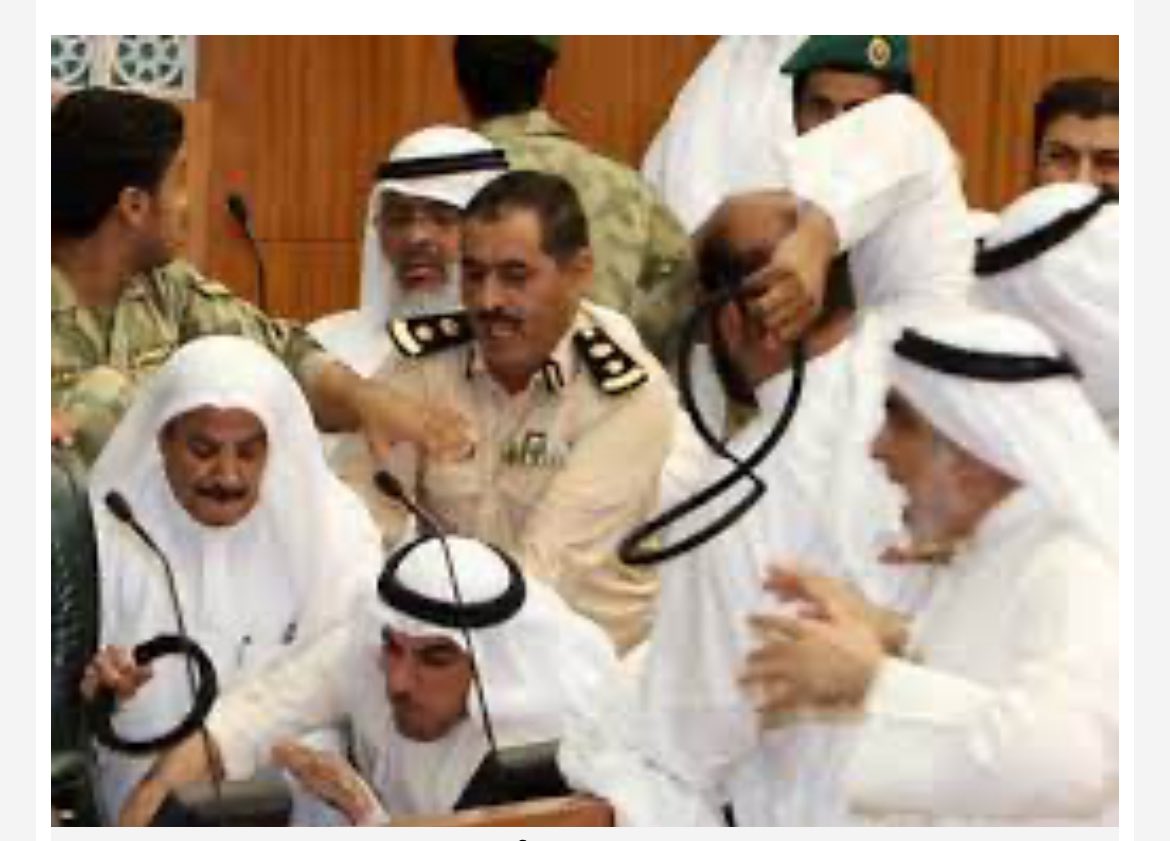 fhd_007's tweet image. قضايا مرعبه بوجود مجلس الامه..
وأنتجت مليونيرات جدد ..
الفحم المكلسن ..
المصفاه الرابعه..
سرقة التأمينات..
الصندوق الماليزي..
ضيافة الداخليه ..
قضية الروسيه..
النائب البغالي..
صالحي الايراني..
اليوروفايتر..
صندوق الجيش..
بيع الرمال ..
شراء الأصوات .
والاخطر قضية ( كبت أمي ) 😂.