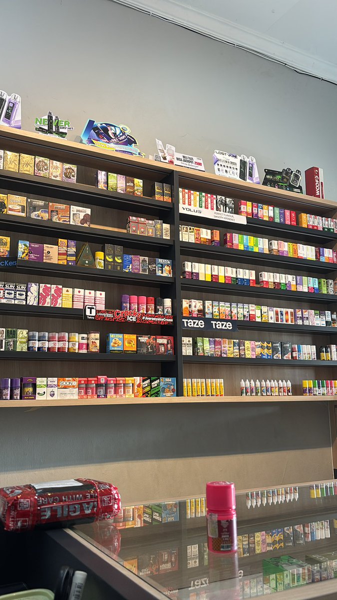 ɴᴀᴛʜᴀɴ tweet media