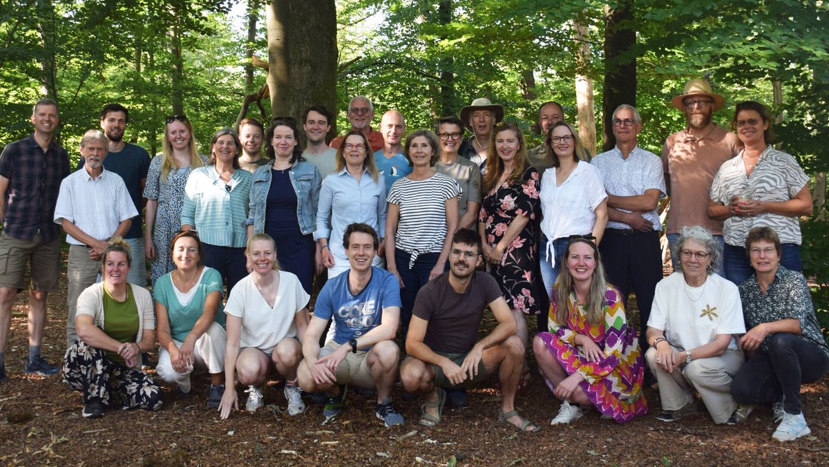 Nieuwe natuurgidsen IVN klaar om de natuur in te gaan dlvr.it/TM7lCF