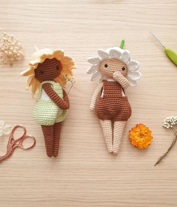 Crochet Pattern: Amigurumi Flower Sprite Critter weavecrochet.com/16569-crochet-…