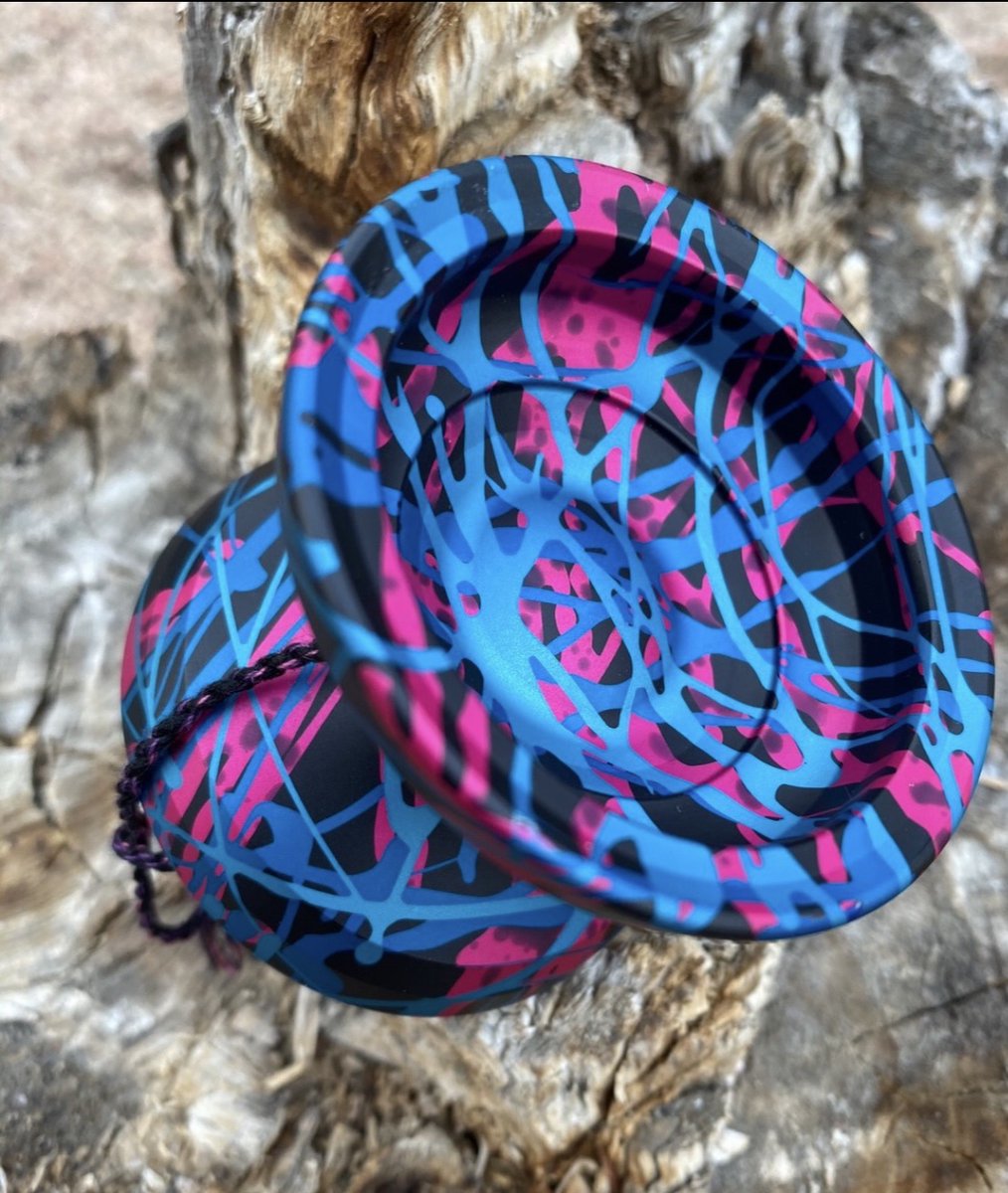 Did someone say Conspiracy? Pic shared by #monkeyfingeRDesign Zoo Member mfdeddie #MFD #MFDyoyo #yoyo