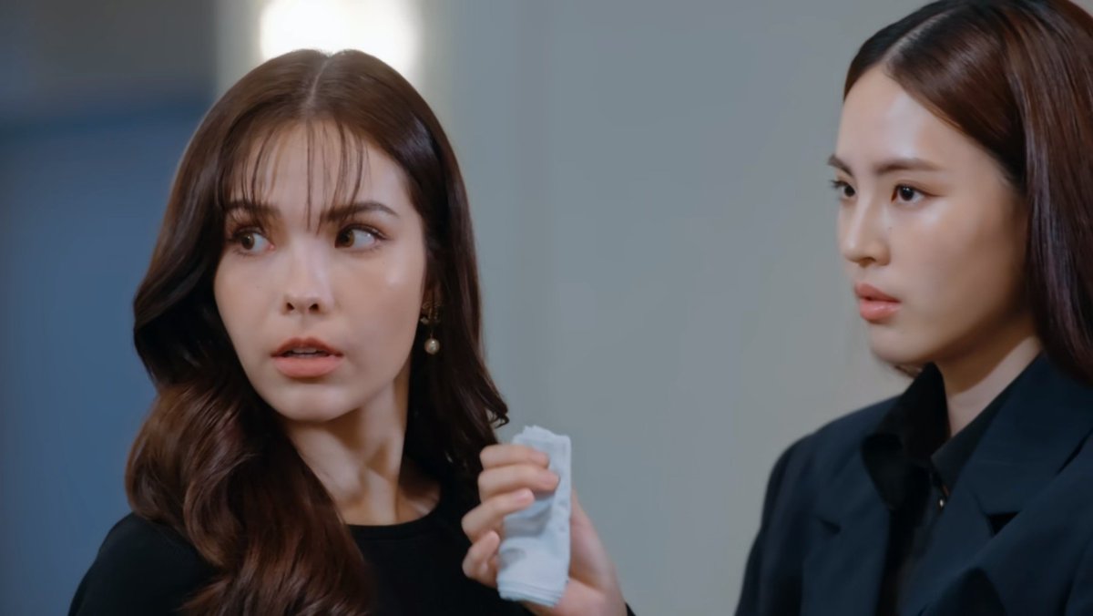 mcugls's tweet image. the polar opposite of belle and lilly's characters in terms of their connection to lmsy's. i can't wait to see more of them together
#HarmonySecret
#lillyladapa #bellejirat