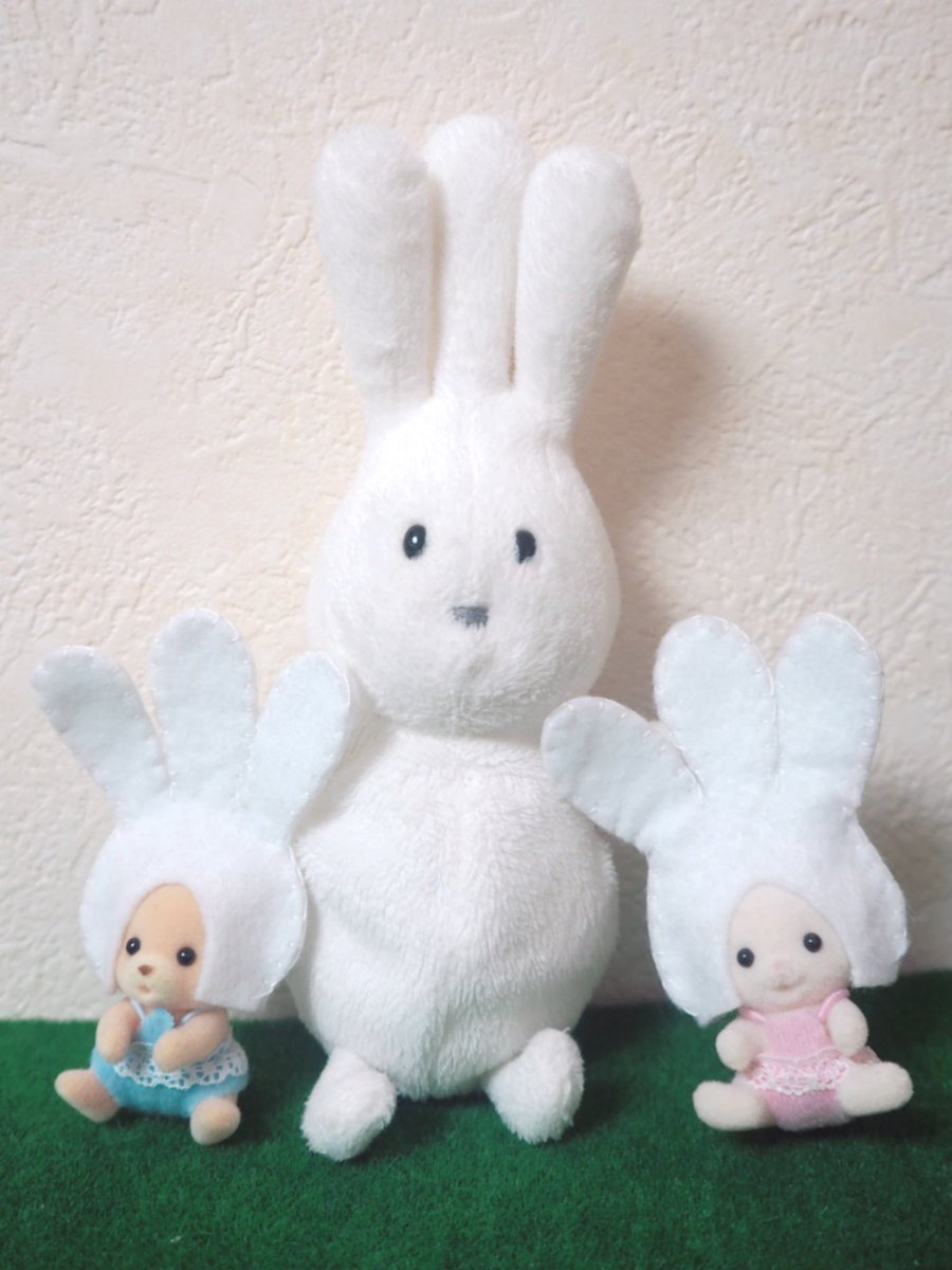 napicohammered's tweet image. 昔のわたし、シルバニアもおじぎちゃんにしようとしててかわいい