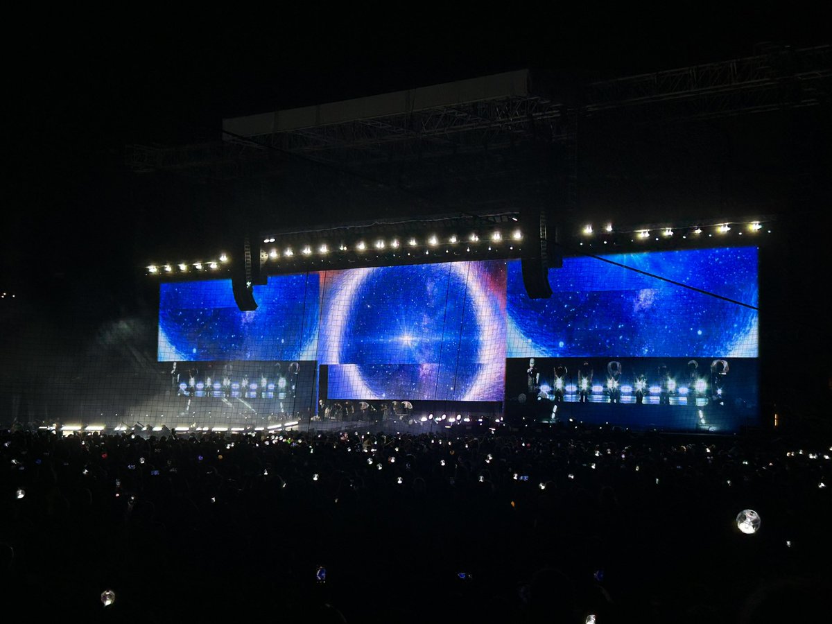 N01LlKEME8_8's tweet image. i love u ateez
