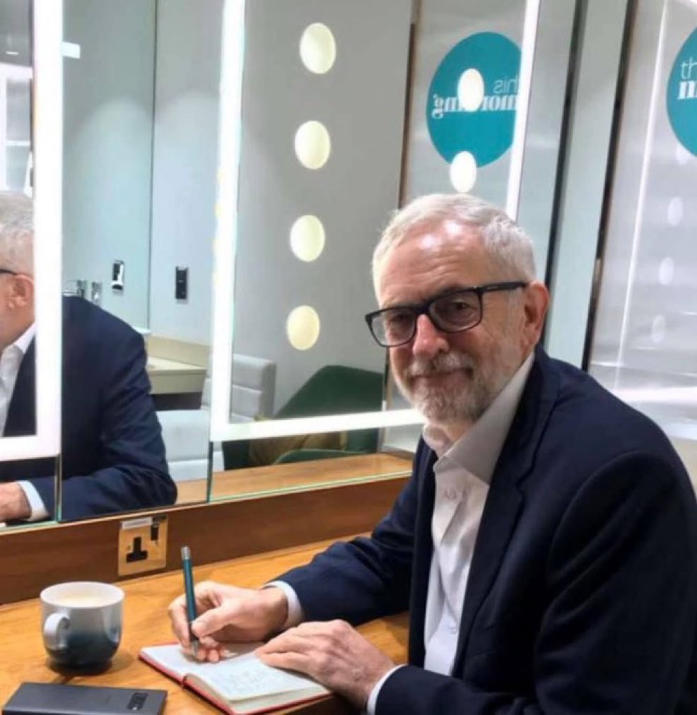 LoonieStats's tweet image. Your party will sort out the HS2 mess. Our friends know how to get tunnels built.