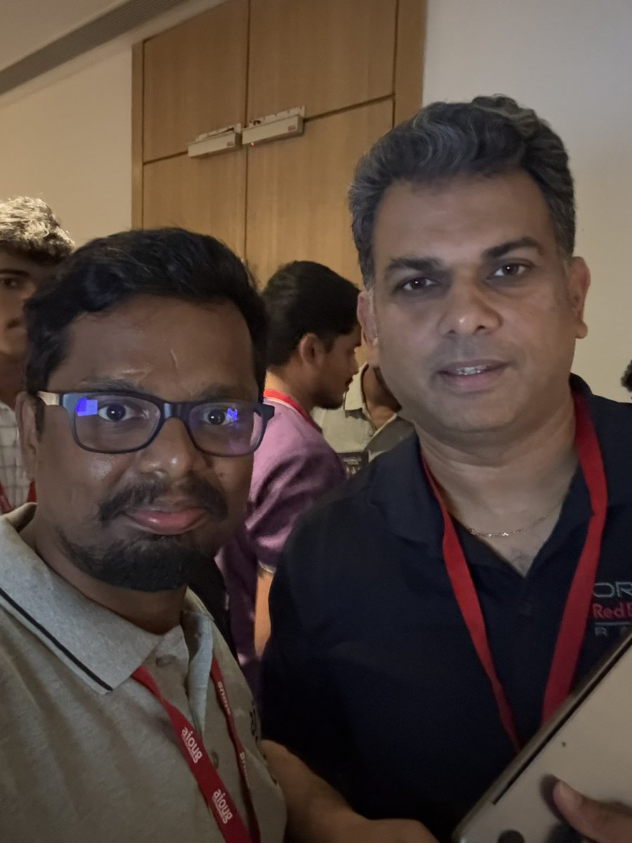 dsecsuresh's tweet image. Can’t stop smiling — yet another inspiring conversation with an Oracle ACE at #OCYatra25!
Loving the passion and knowledge everyone brings. 🤝
@AIOUG @oracleace
