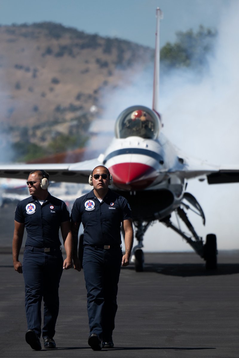 kentarou_f15's tweet image. Wings and Eagles Airshow 2025
Kingsley Field/KLMT

初のサンダーバーズはクラマスにて。
撮影環境も良くて充分に楽しめました。