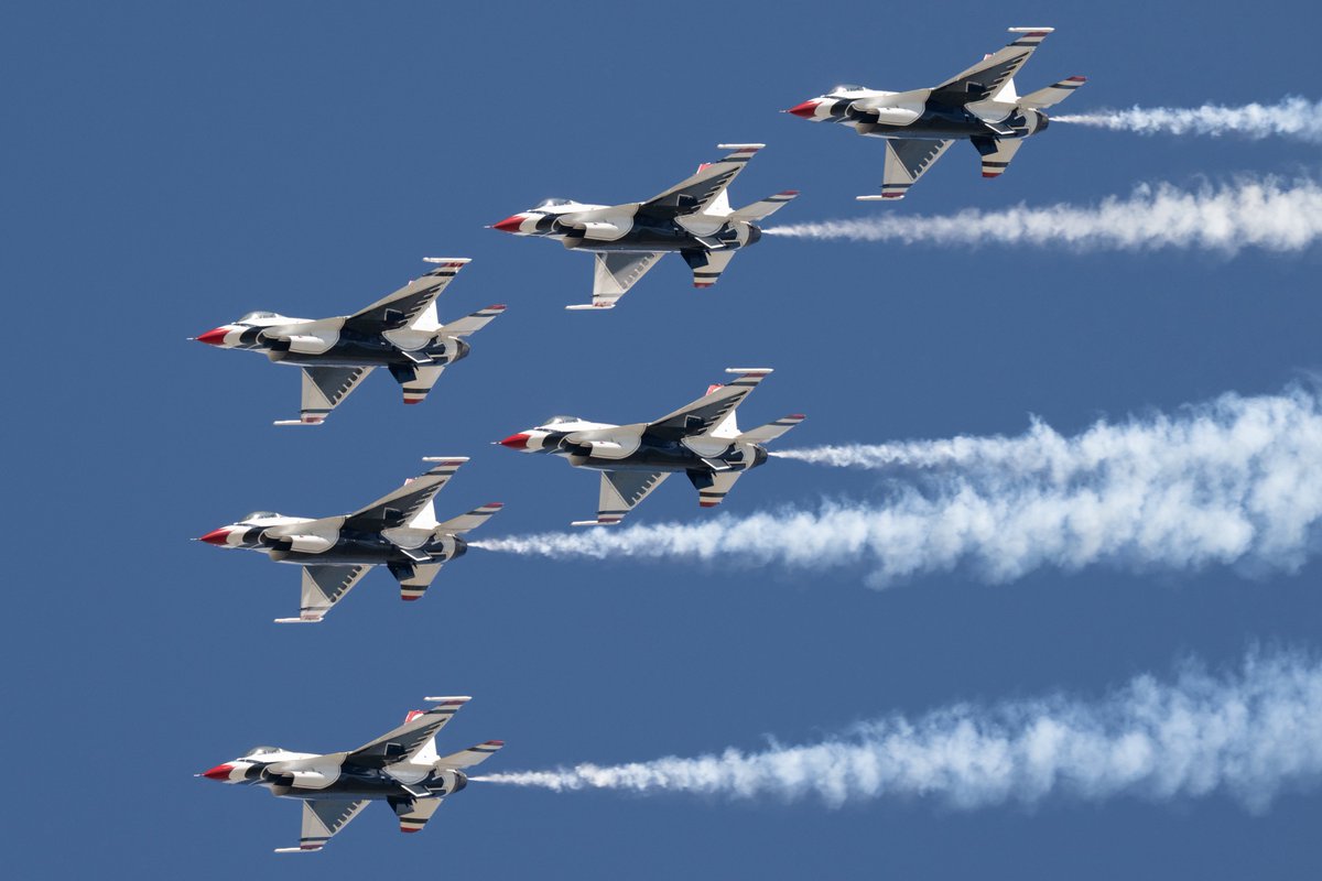 kentarou_f15's tweet image. Wings and Eagles Airshow 2025
Kingsley Field/KLMT

初のサンダーバーズはクラマスにて。
撮影環境も良くて充分に楽しめました。