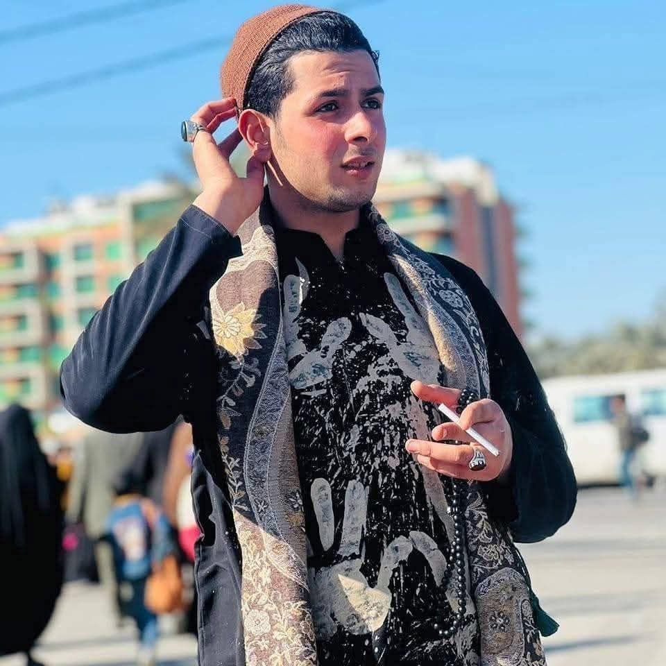 بعثي وصعدها بليل والدنيا هندس…  
جابت نغل واليوم سب المهندس..