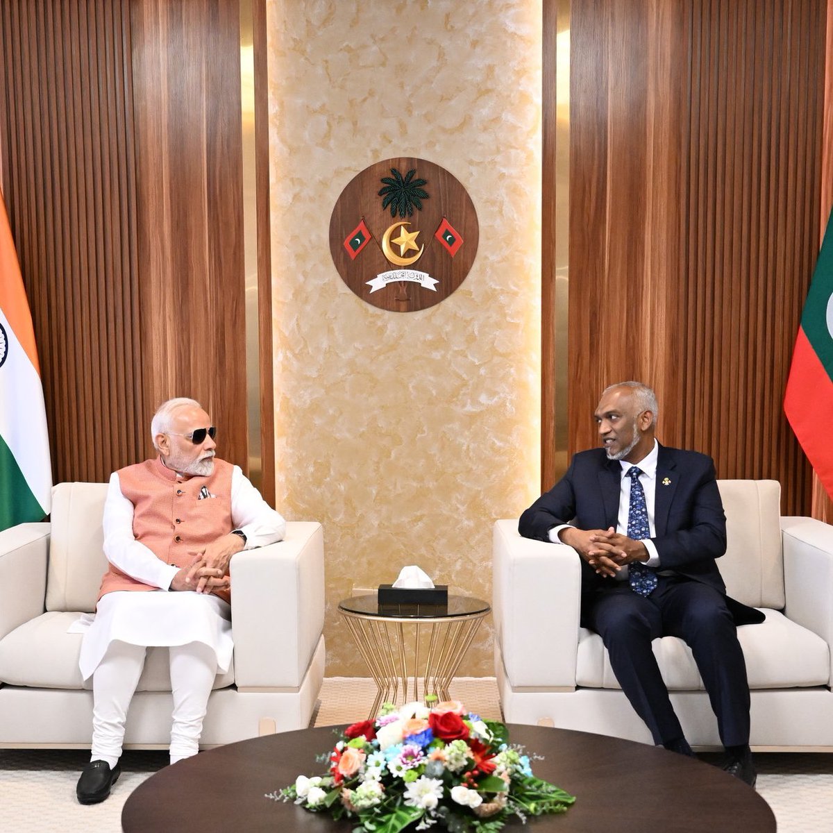 sarvmanglamcom's tweet image. He loves clothing, dresses and makeup. 

Childhood love. 

But he was a beggar for 35 years from ....... to ....... 

@grok from when to when Narendra Modi was a beggar? 

#Beggar 
#LiarInChief 
#ModiSpeech #MannKiBaat