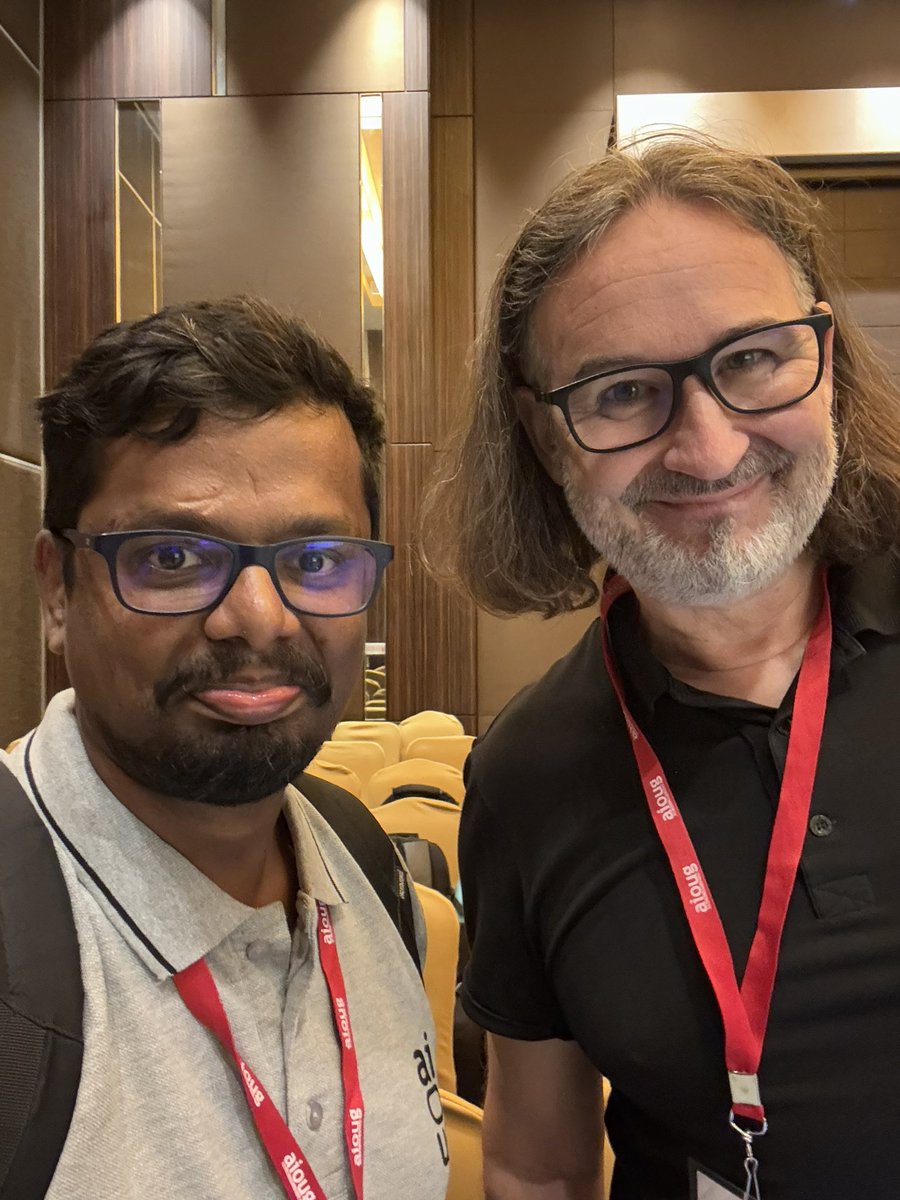 dsecsuresh's tweet image. High five! 🖐️
My fifth and final Oracle ACE selfie at #OCYatra25 — mission complete!
What an unforgettable experience 🙌 @AIOUG @oracleace