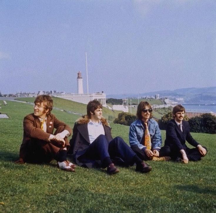 BeatlesHours's tweet image. 