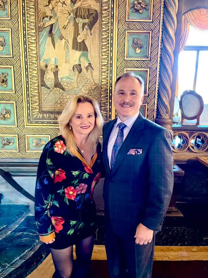 pldocmd's tweet image. Thank you to my wife Stephanie, after all of these years together. Hopefully will continue to do great things together for Argentina and the USA.