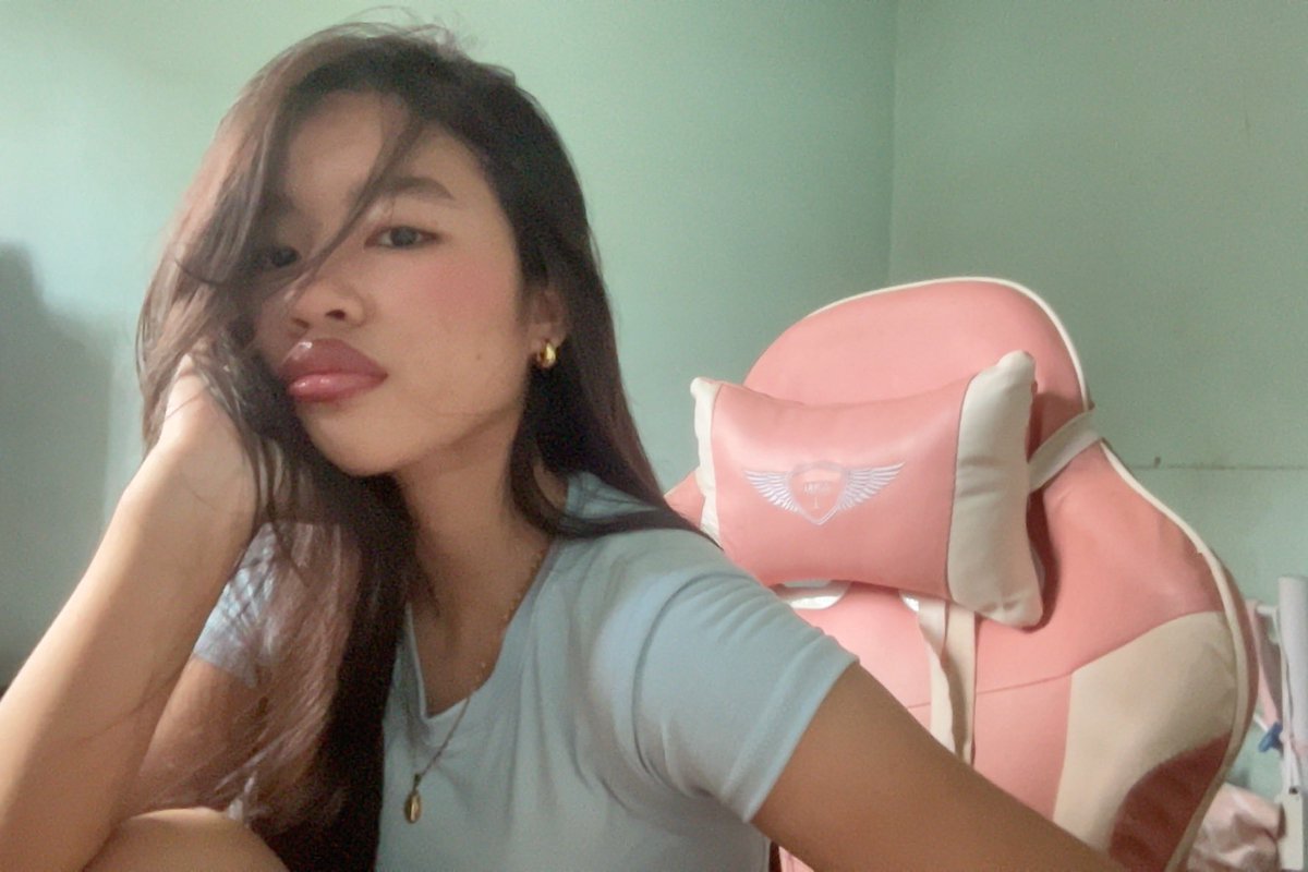 ycslnqv's tweet photo. u make me blueee https://t.co/66DLHsAQVN