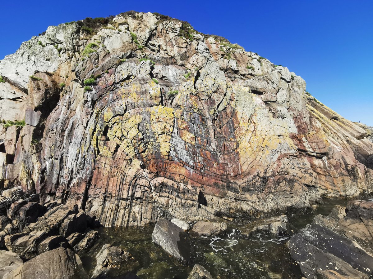 EdgeofMull's tweet image. Coastal folding.