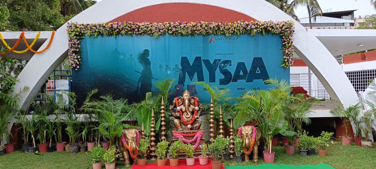 prosathish's tweet image. All set for #MYSAA Grand Pooja Ceremony. 💥💥
Begins shortly!! 🤘
@iamRashmika @rawindrapulle @kshreyaas #AndyLong @unformulafilms
#RashmikaMandanna