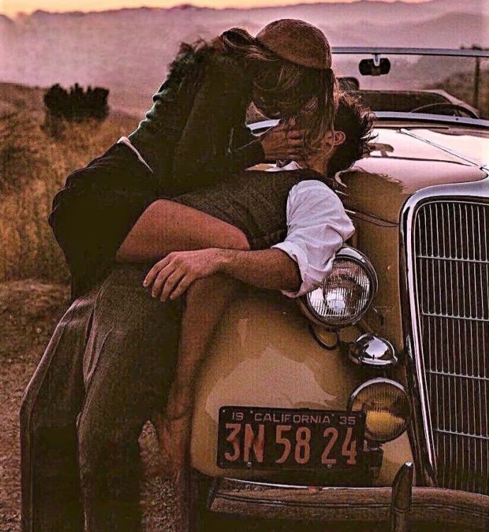 DebIsGone's tweet image. And this is how Bonnie turned Clyde, I&apos;m almost sure of it🔥
