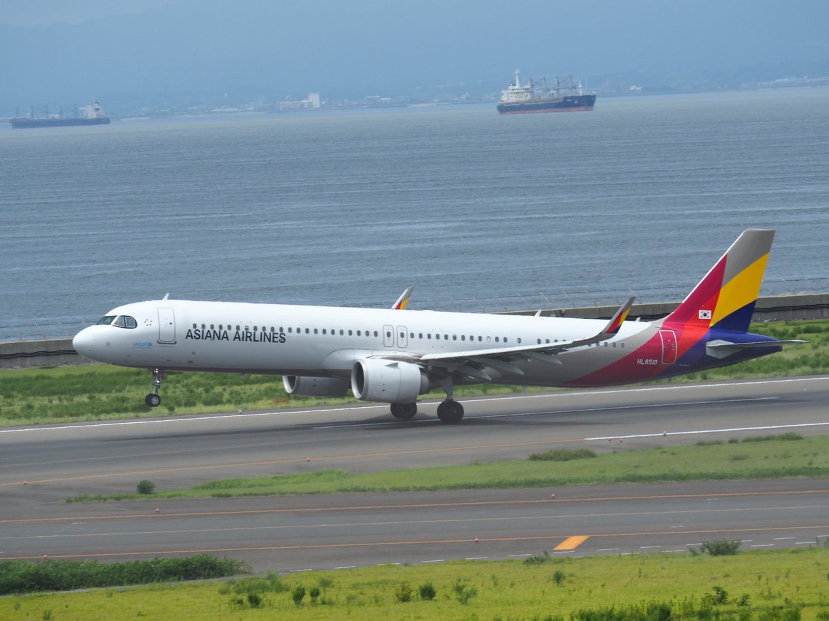 618kotsuka's tweet photo. セントレア空港で飛行機✈️を撮ってみた📷️
流し撮りに初挑戦・・・上手く表現出来ずムズイ💦

#撮って出し　#流し撮り　#セントレア　#航空機 https://t.co/8ZiAxdrezR