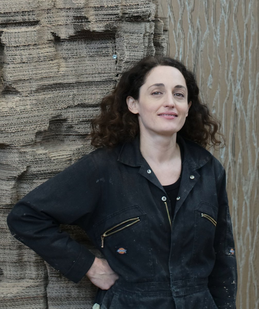 L’Académie des beaux-arts souhaite un joyeux anniversaire à Nina Childress, membre de la section de peinture, et à Eva Jospin, membre de la section de sculpture de l’Académie.
En savoir plus :
academiedesbeauxarts.fr/nina-childress
academiedesbeauxarts.fr/eva-jospin