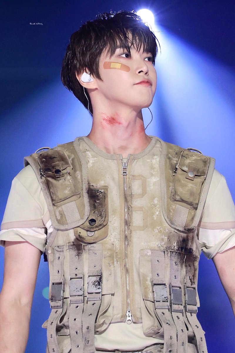 250726 가요대전 #도영 #DOYOUNG

🩹 ⸝⸝⸝ ♡